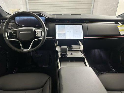 2025 Land Rover Range Rover Sport SE
