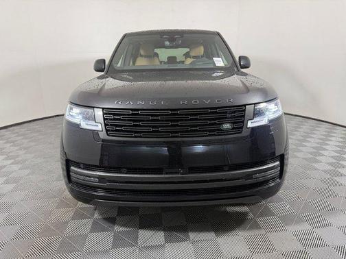 2026 Land Rover Range Rover P530 SE