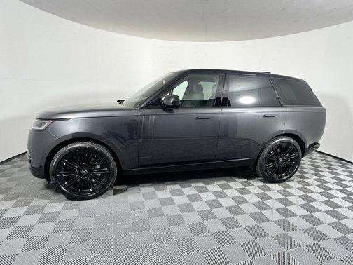 2025 Land Rover Range Rover P530 SE