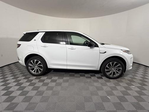 Fuji White 2025 Land Rover Discovery Sport S