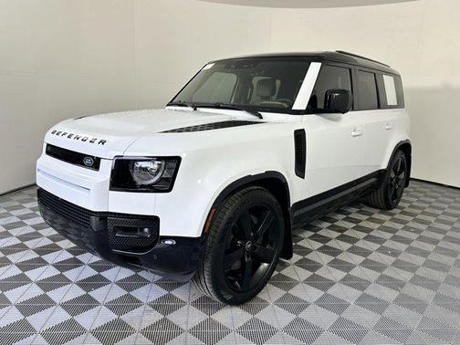 2025 Land Rover Defender 110 P400 X-Dynamic SE