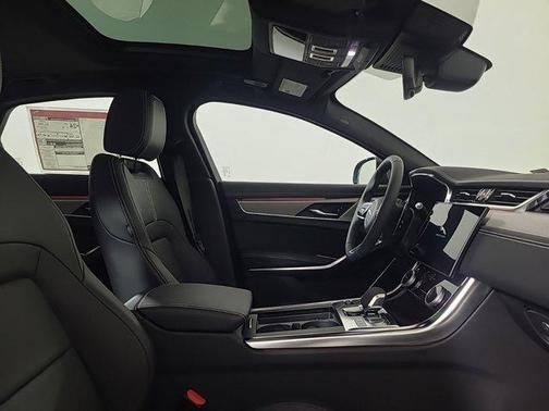 2024 Jaguar XF R-Dynamic SE P250 AWD Automatic