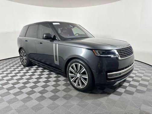 2023 Land Rover Range Rover P530 SE