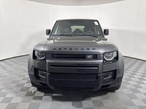 2026 Land Rover Defender P500 X-Dynamic SE