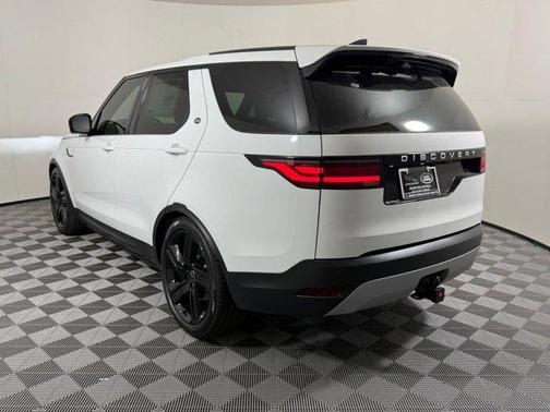 2026 Land Rover Discovery S