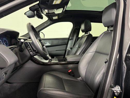 Santorini Black Metallic 2025 Land Rover Range Rover Velar P250 SE R-Dynamic