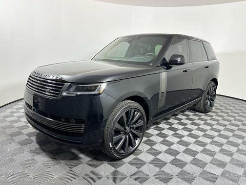 2025 Land Rover Range Rover P615 SV