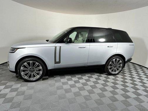 2025 Land Rover Range Rover P400 SE