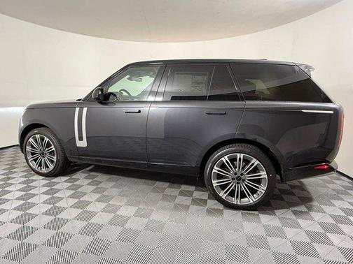 2026 Land Rover Range Rover P530 Autobiography