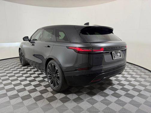 2026 Land Rover Range Rover Velar P250 SE R-Dynamic