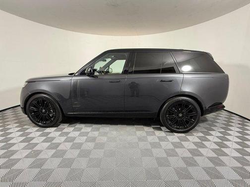 2023 Land Rover Range Rover P530 SE