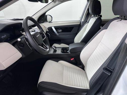 2025 Land Rover Discovery Sport S