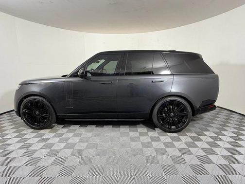 2023 Land Rover Range Rover P530 SE