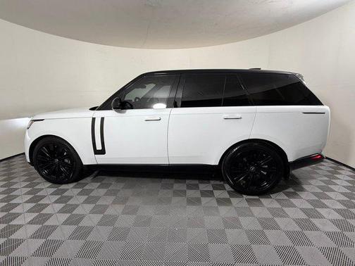 White 2025 Land Rover Range Rover P400 SE