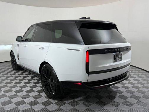 White 2025 Land Rover Range Rover P400 SE