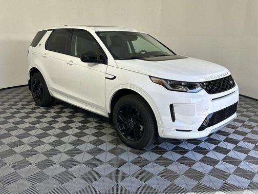 Fuji White 2025 Land Rover Discovery Sport S