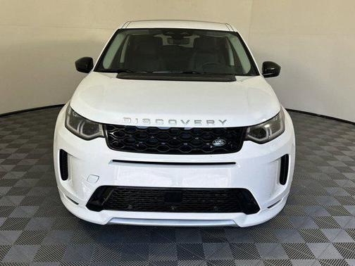 Fuji White 2025 Land Rover Discovery Sport S