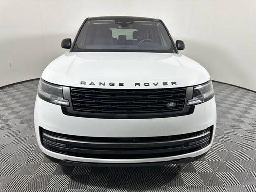 2023 Land Rover Range Rover P530 SE