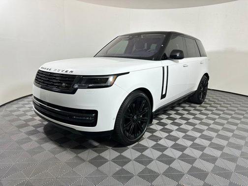 2023 Land Rover Range Rover P530 SE