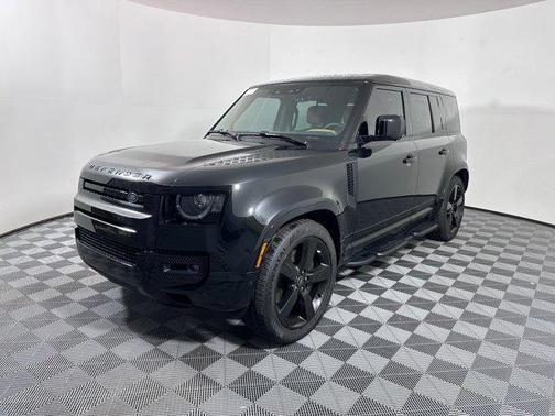 2025 Land Rover Defender 110 P500 X-Dynamic SE