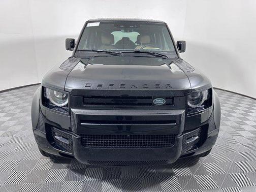 2025 Land Rover Defender 110 P500 X-Dynamic SE