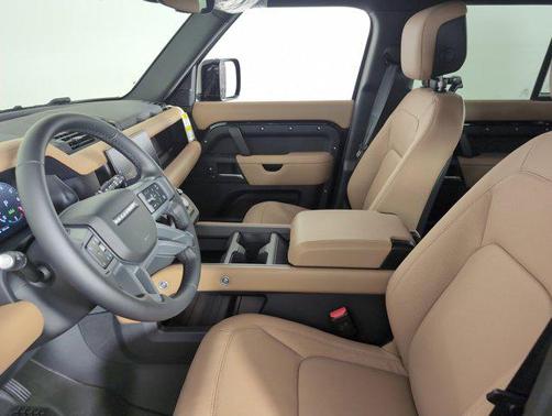 2025 Land Rover Defender 110 P500 X-Dynamic SE