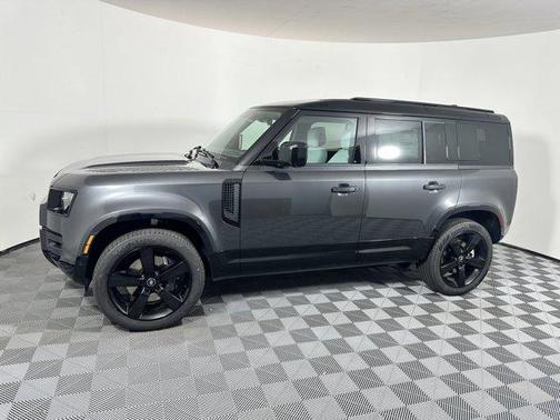 2025 Land Rover Defender 110 P400 X-Dynamic SE