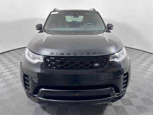 2024 Land Rover Discovery P300 Dynamic SE