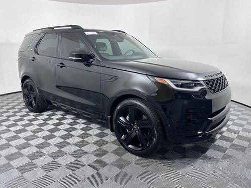 2024 Land Rover Discovery P300 Dynamic SE