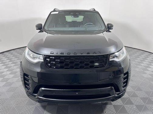 2024 Land Rover Discovery P300 Dynamic SE