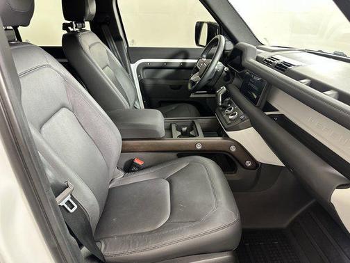 2023 Land Rover Defender 110 S