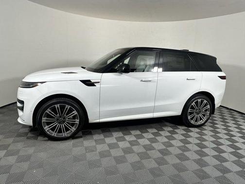 2025 Land Rover Range Rover Sport SE