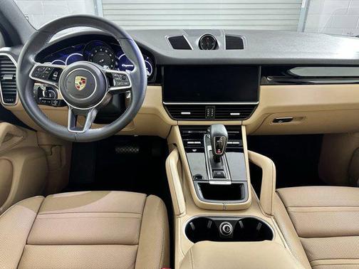2023 Porsche Cayenne AWD