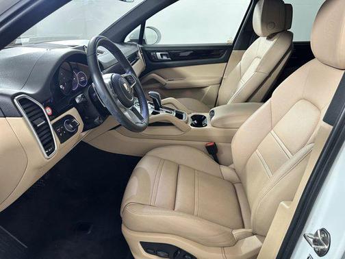 2023 Porsche Cayenne AWD