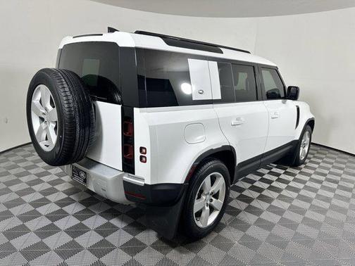 2024 Land Rover Defender 110 P300