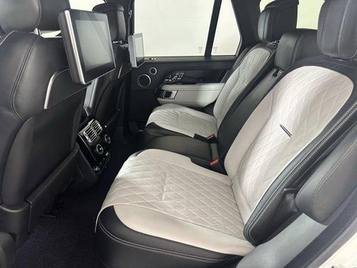 2021 Land Rover Range Rover 5.0L V8 Supercharged SV Autobiography
