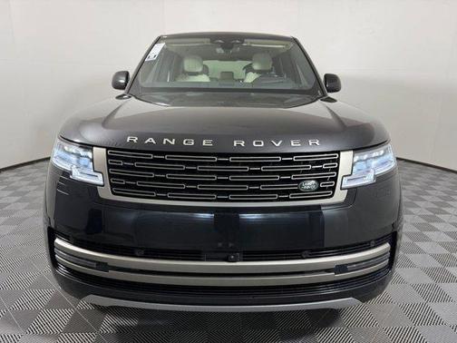Santorini Black 2026 Land Rover Range Rover P530 SE