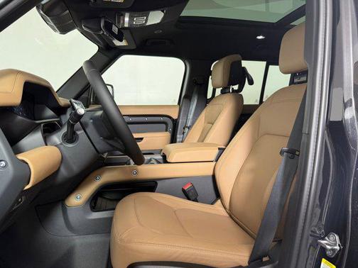 2026 Land Rover Defender P400 X-Dynamic SE