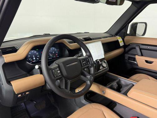 2026 Land Rover Defender P400 X-Dynamic SE