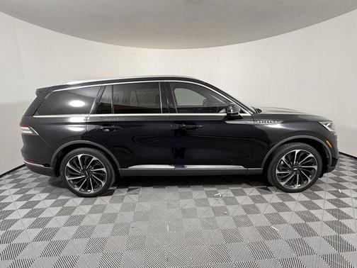 2023 Lincoln Aviator Reserve AWD