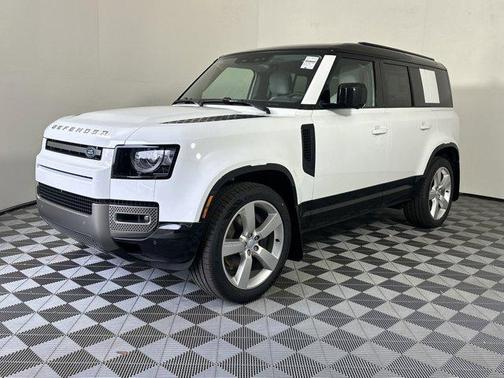 2025 Land Rover Defender 110 P400 X-Dynamic SE