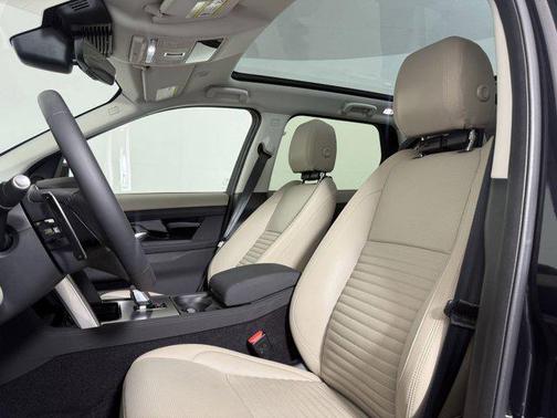 2025 Land Rover Discovery Sport S