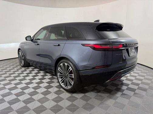 2025 Land Rover Range Rover Velar P250 SE R-Dynamic