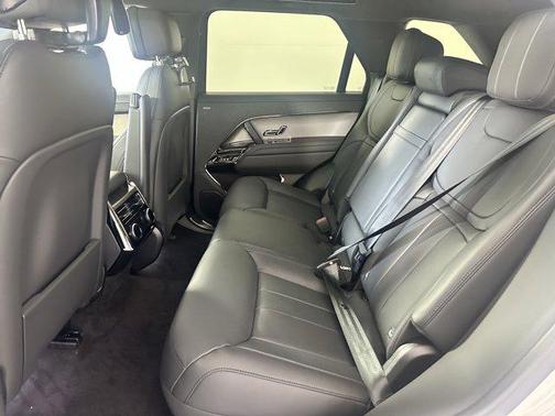 2025 Land Rover Range Rover Sport SE