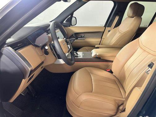 2025 Land Rover Range Rover P530 SE