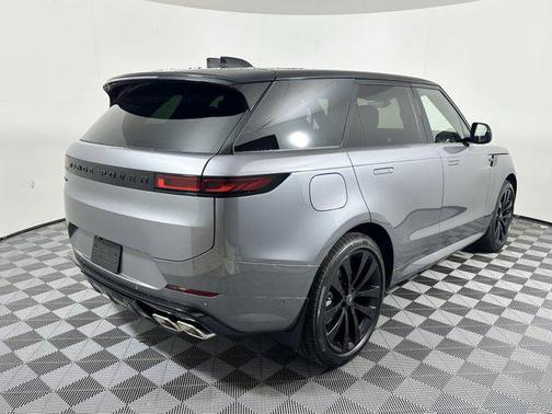 2025 Land Rover Range Rover Sport SE