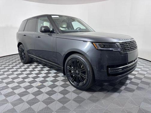 2025 Land Rover Range Rover P530 SE