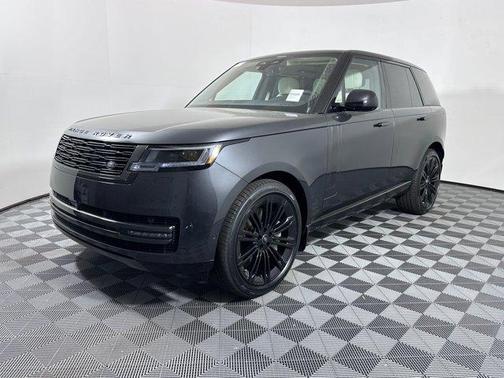 2025 Land Rover Range Rover P530 SE