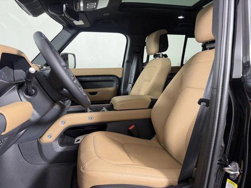 2026 Land Rover Defender P400 X-Dynamic SE