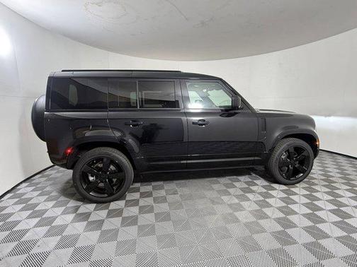 2026 Land Rover Defender P400 X-Dynamic SE